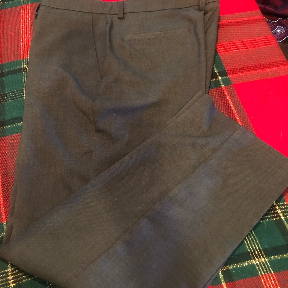 Haggar grey small tic weave pant.